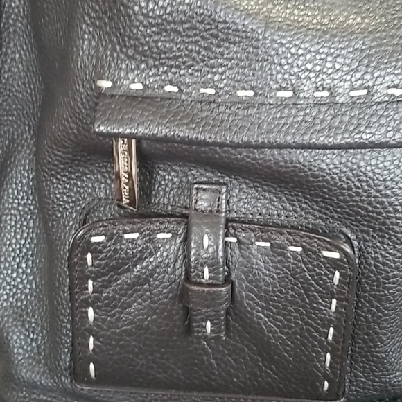 BCBG MAX AZRIA Italian Black Leather Signature Hobo Satchel Handbag Purse - Picture 6 of 8